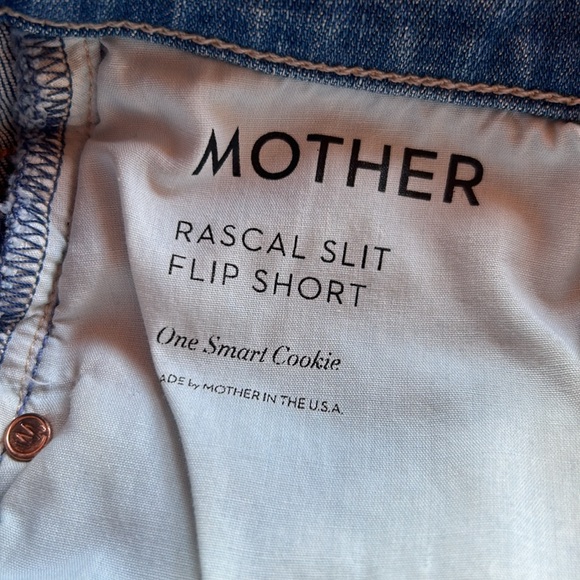 Mother Rascal slit flip shorts size 26 - Picture 4 of 8